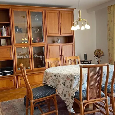 Апартаменты Grosszuegige Zum Wohlfuehlen Mit 116qm